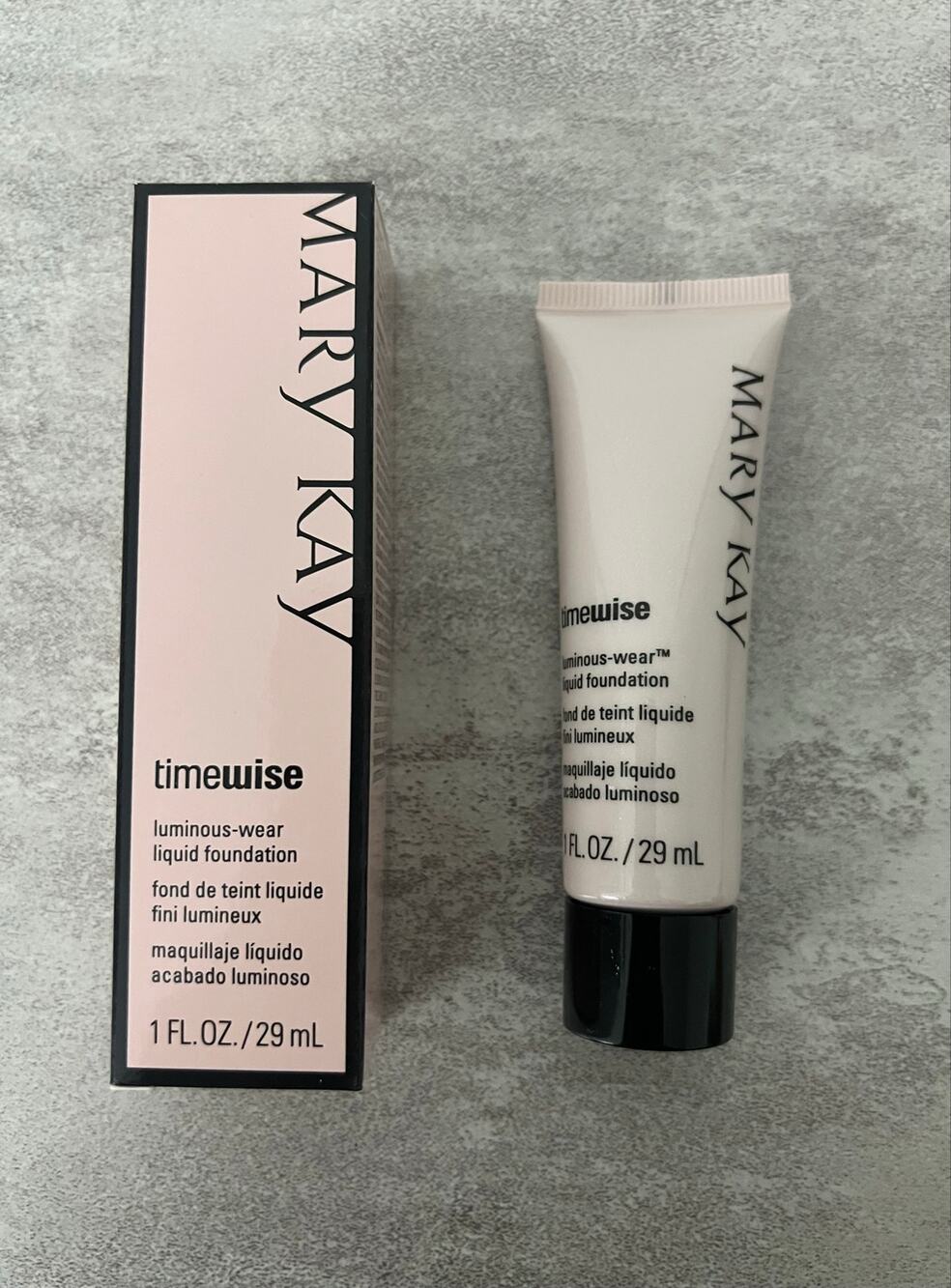 NIB Mary Kay Mineral Timewise Liquid Foundation 1 Fl oz Beige 2 038705